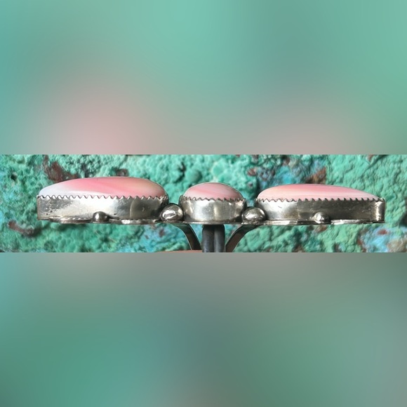 NWT Navajo Handmade Tia Long Pink Conch Ring - Picture 10 of 11